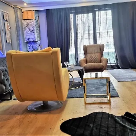 Oktay Cebeci 1+1 Apartamento *